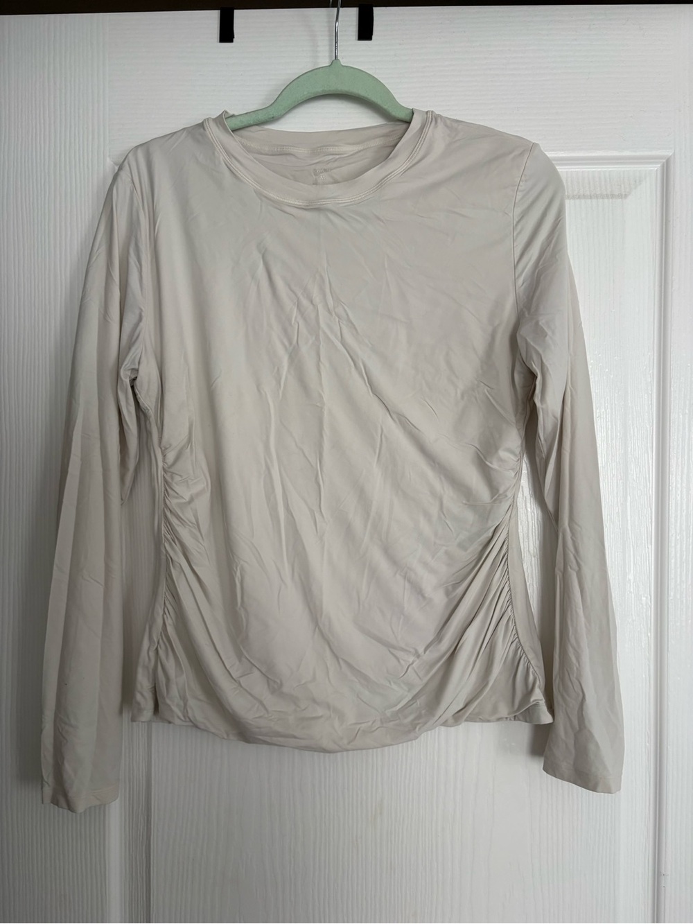 Smoothing Pumiey style shirt